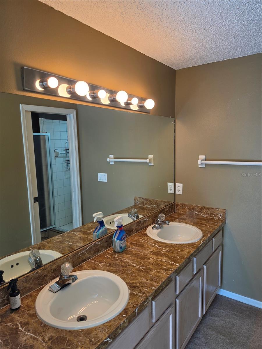 416 Eagle Ridge Dr #416 Property Photo 8