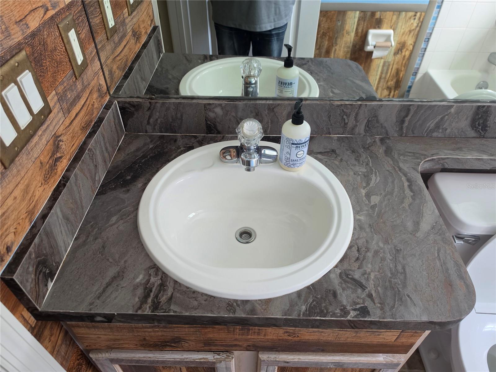 416 Eagle Ridge Dr #416 Property Photo 10