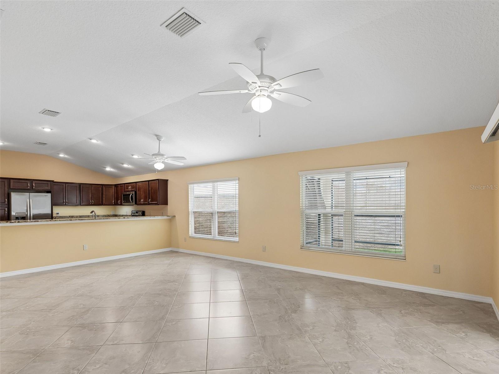 2877 Feustel Ave Property Photo 18