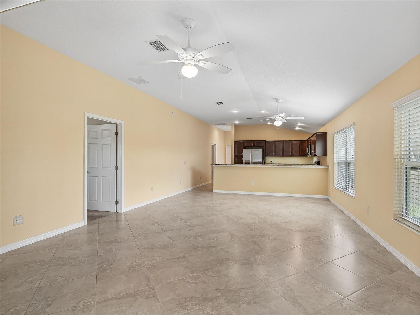 2877 Feustel Ave Property Photo 19