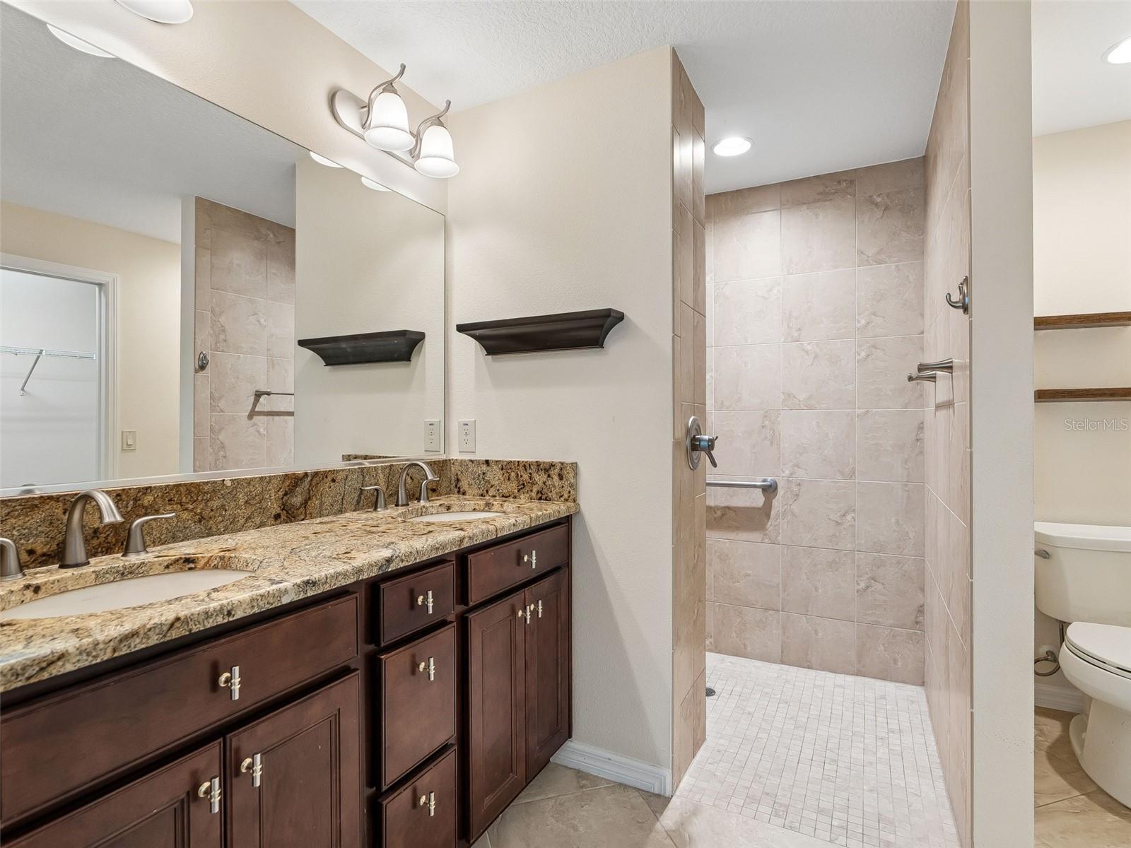 2877 Feustel Ave Property Photo 23