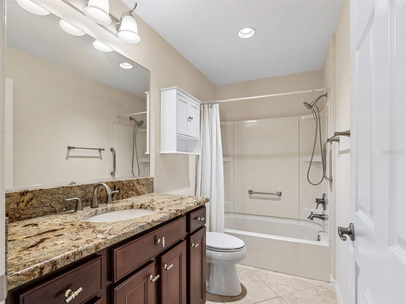 2877 Feustel Ave Property Photo 28