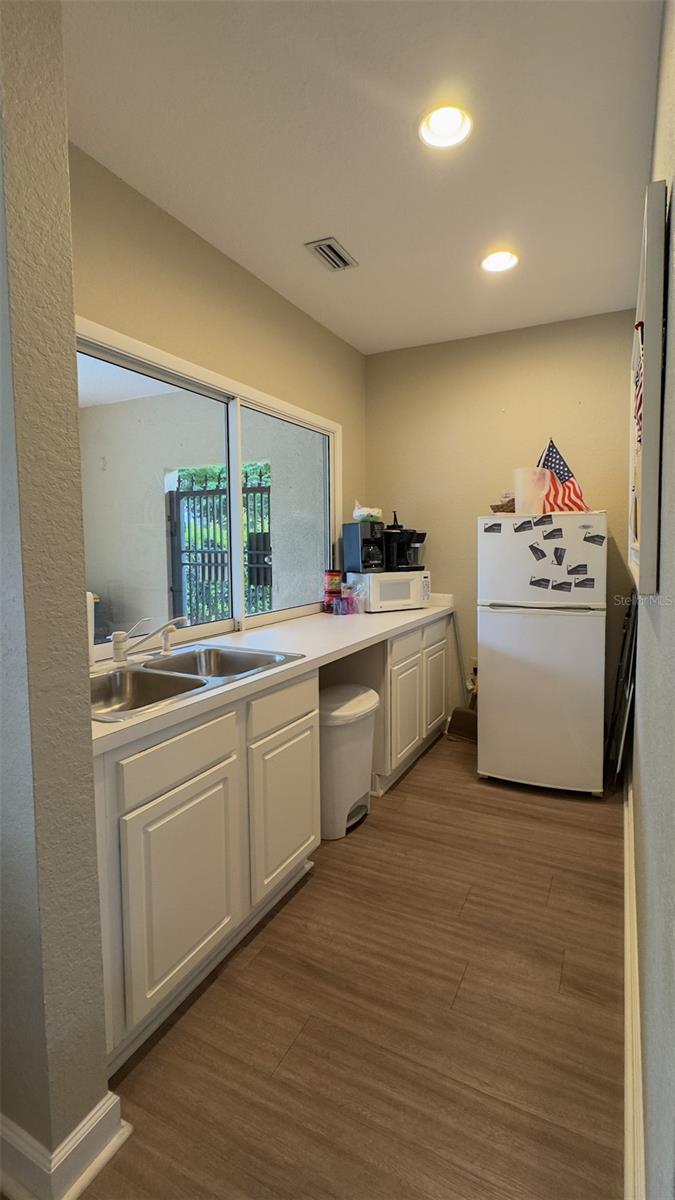 8027 Saint Andrews Way Property Photo 49