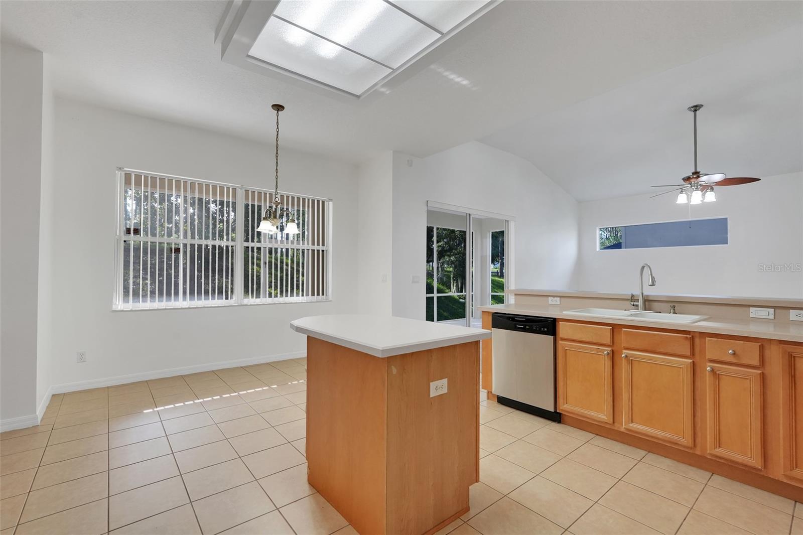 1832 Nature Cove Ln Property Photo 17