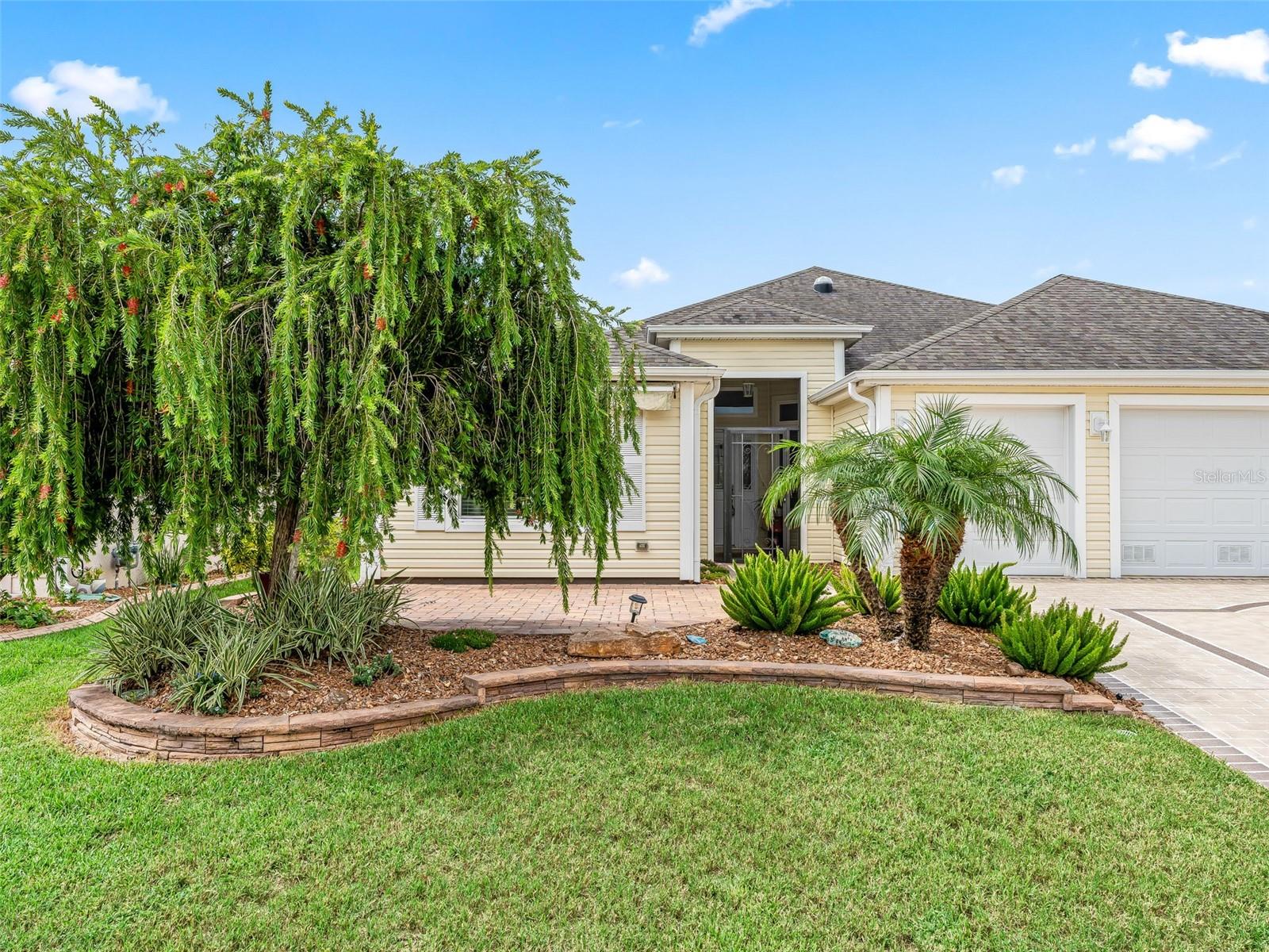 2716 Lyall Loop Property Photo 8