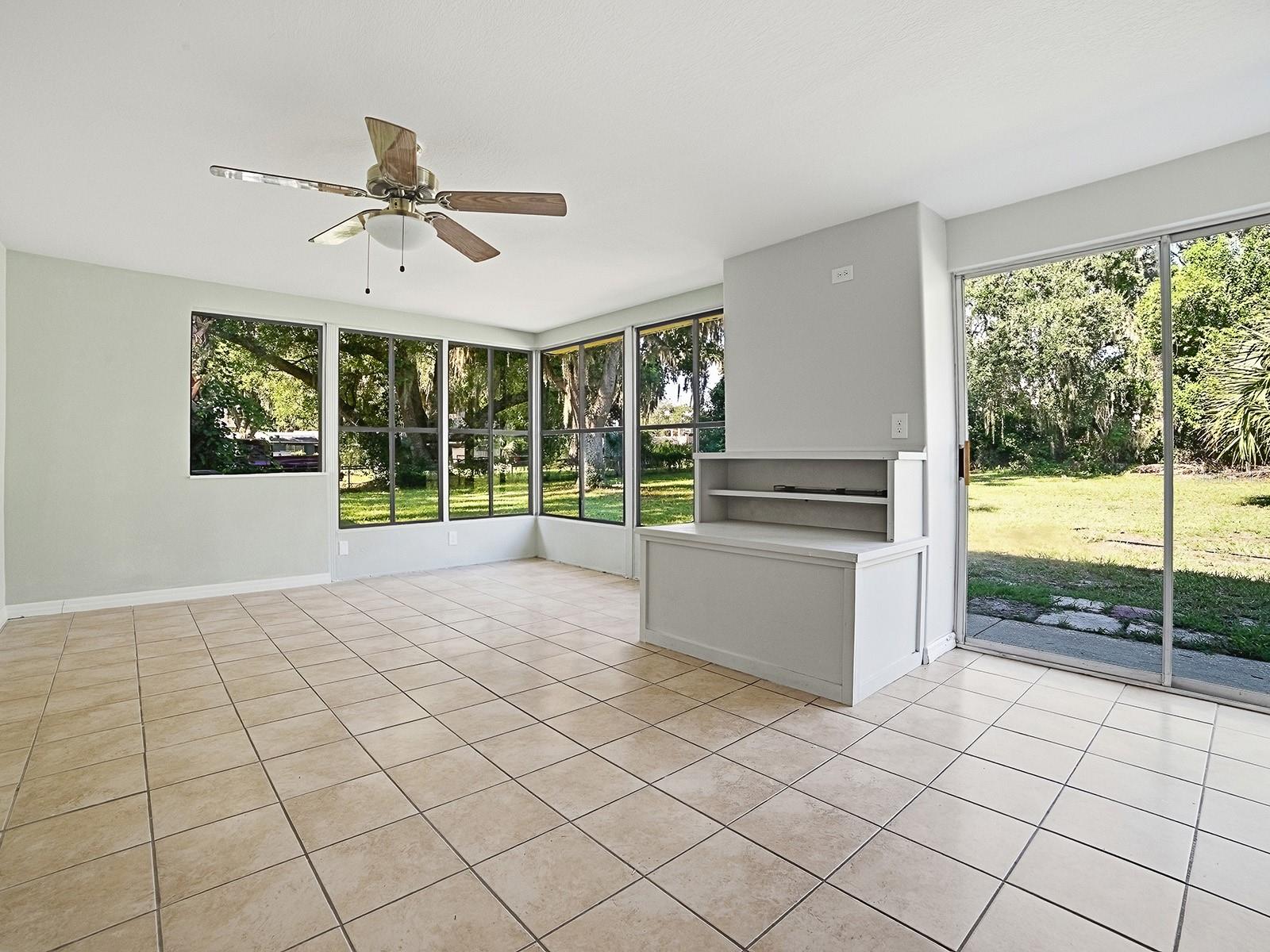 1361 Peters Dr Property Photo 11