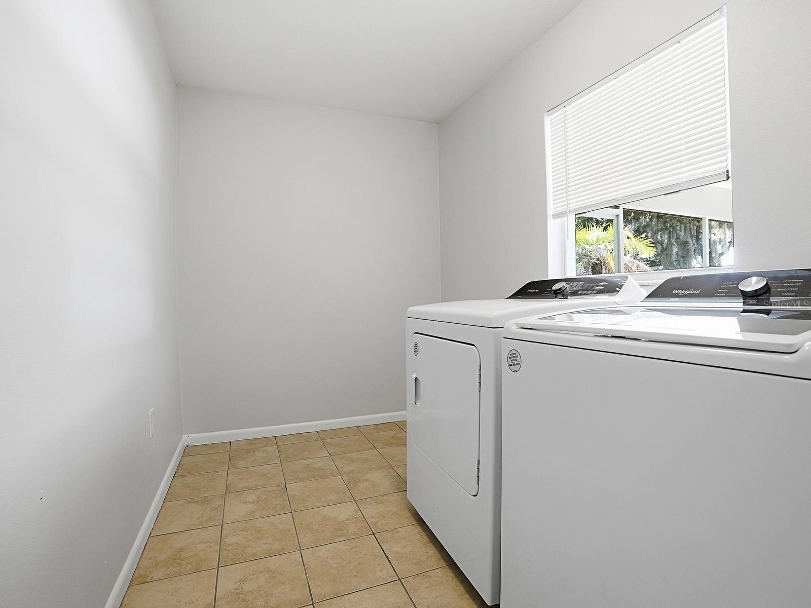 1361 Peters Dr Property Photo 27