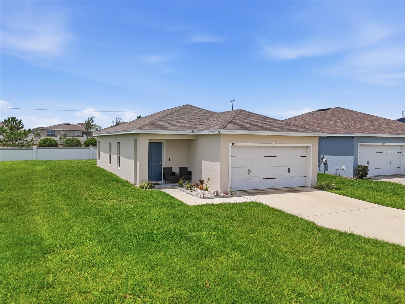 1403 Madison Cir Property Photo 1