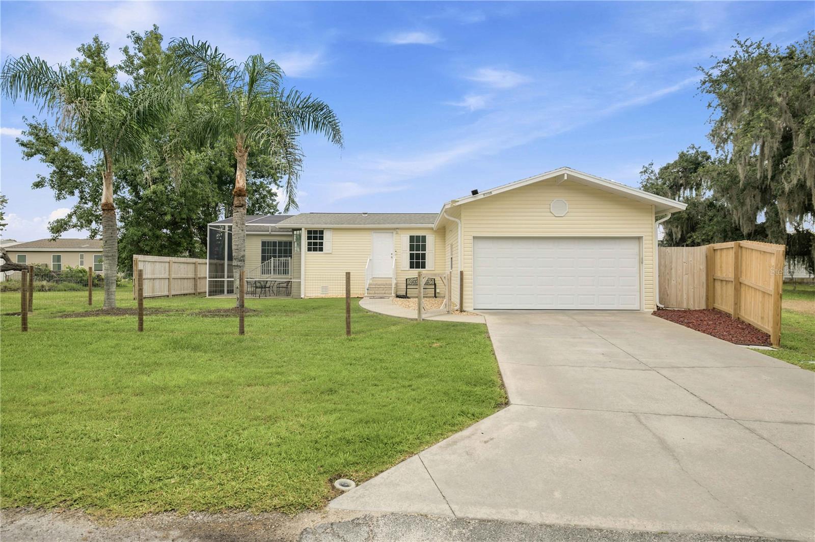5230 Lexington Cir Property Photo 1