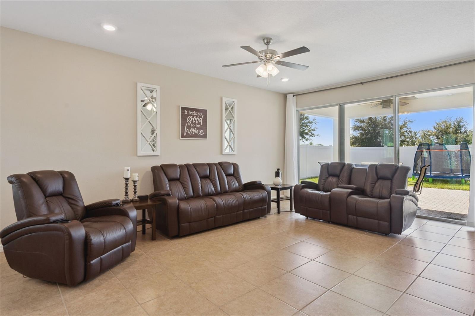 253 Sparrow Hawk Dr Property Photo 10