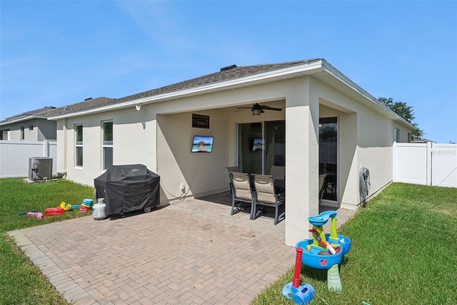 253 Sparrow Hawk Dr Property Photo 26
