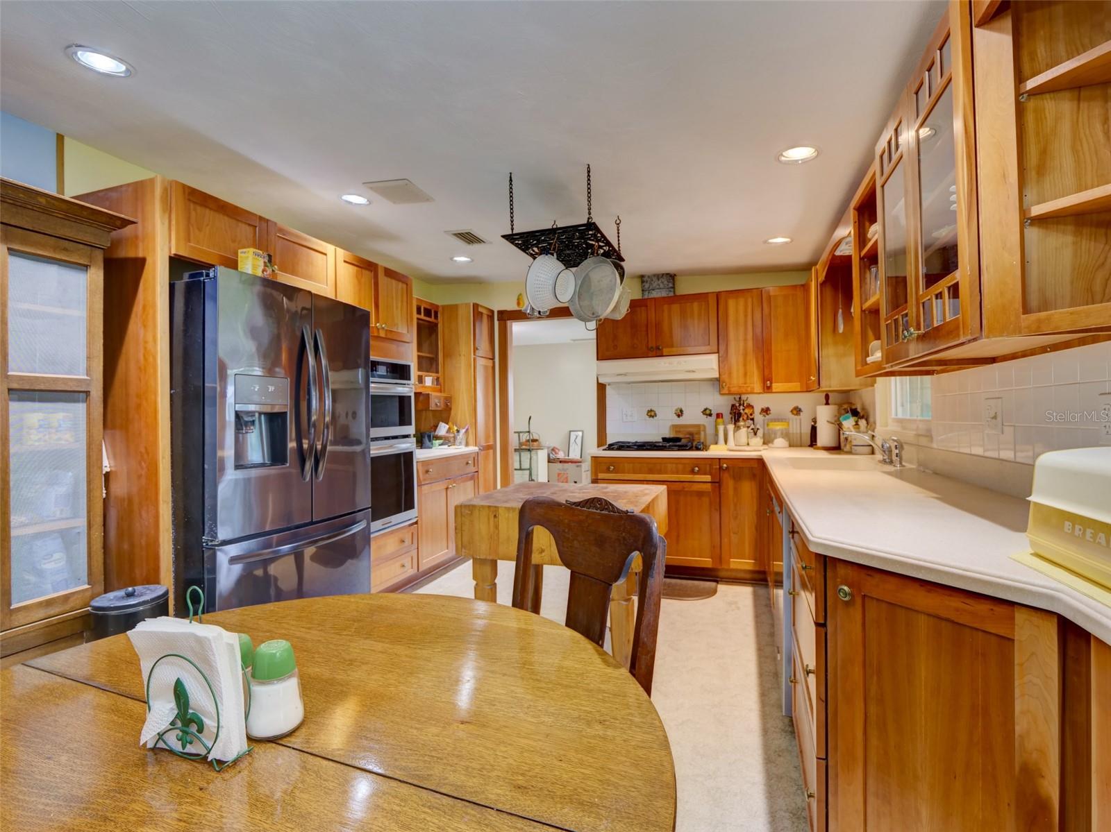 314 N York St Property Photo 5