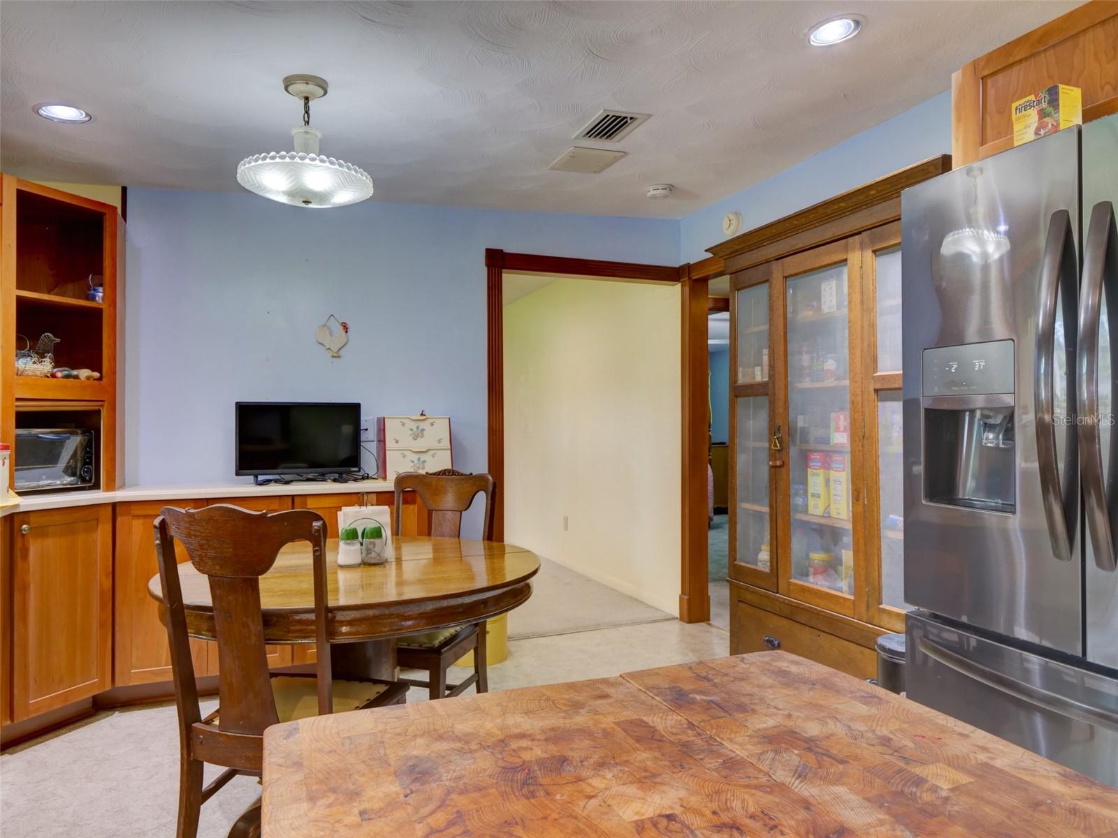 314 N York St Property Photo 10