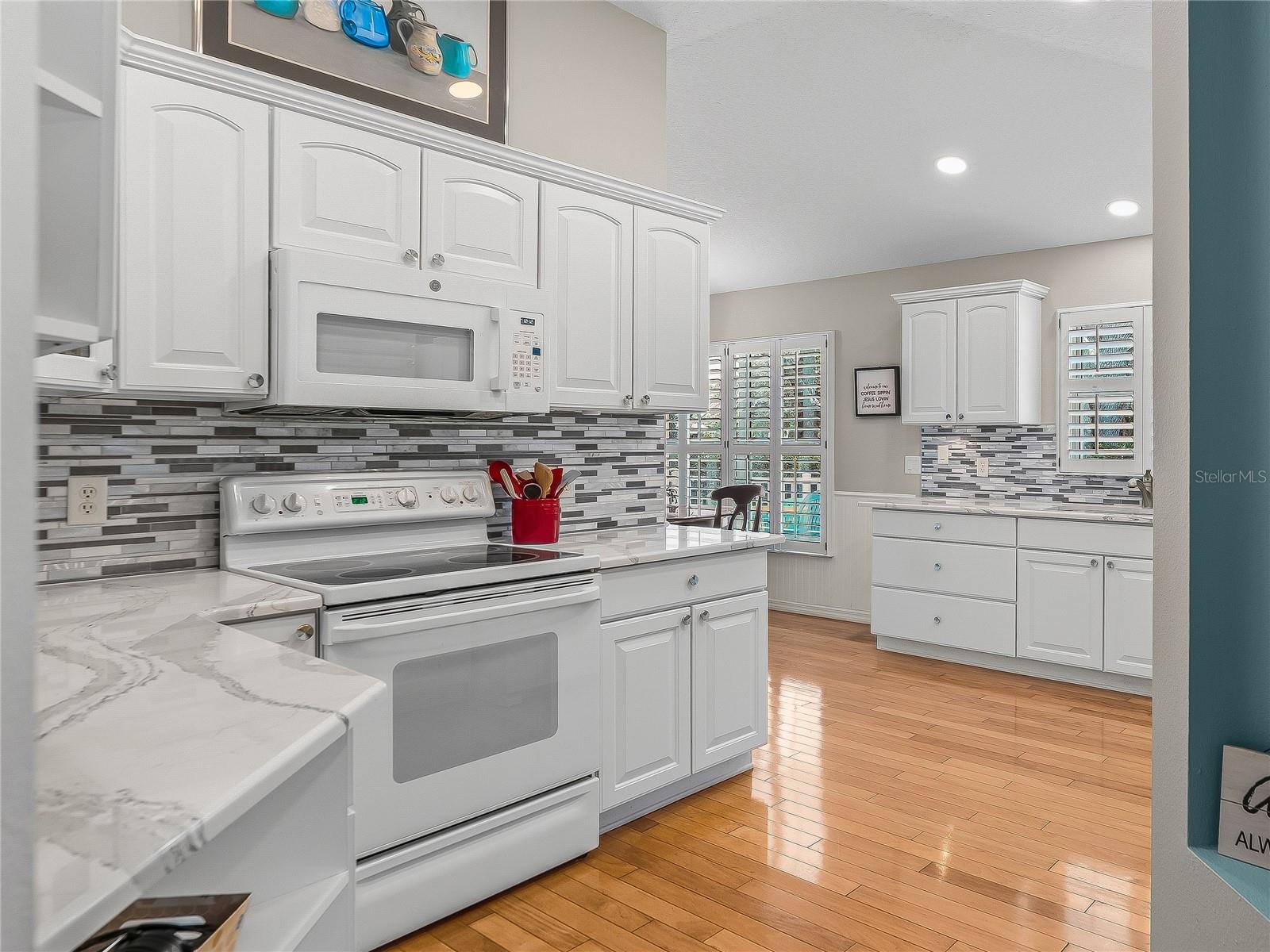 3101 Archer Ave Property Photo 24