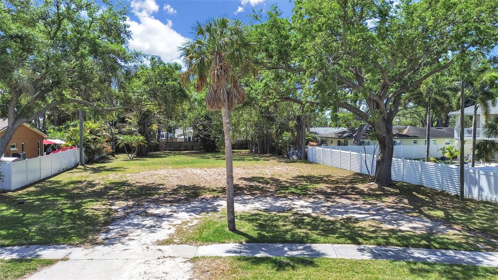 5438 Bayou Grande Blvd Ne Property Photo 1