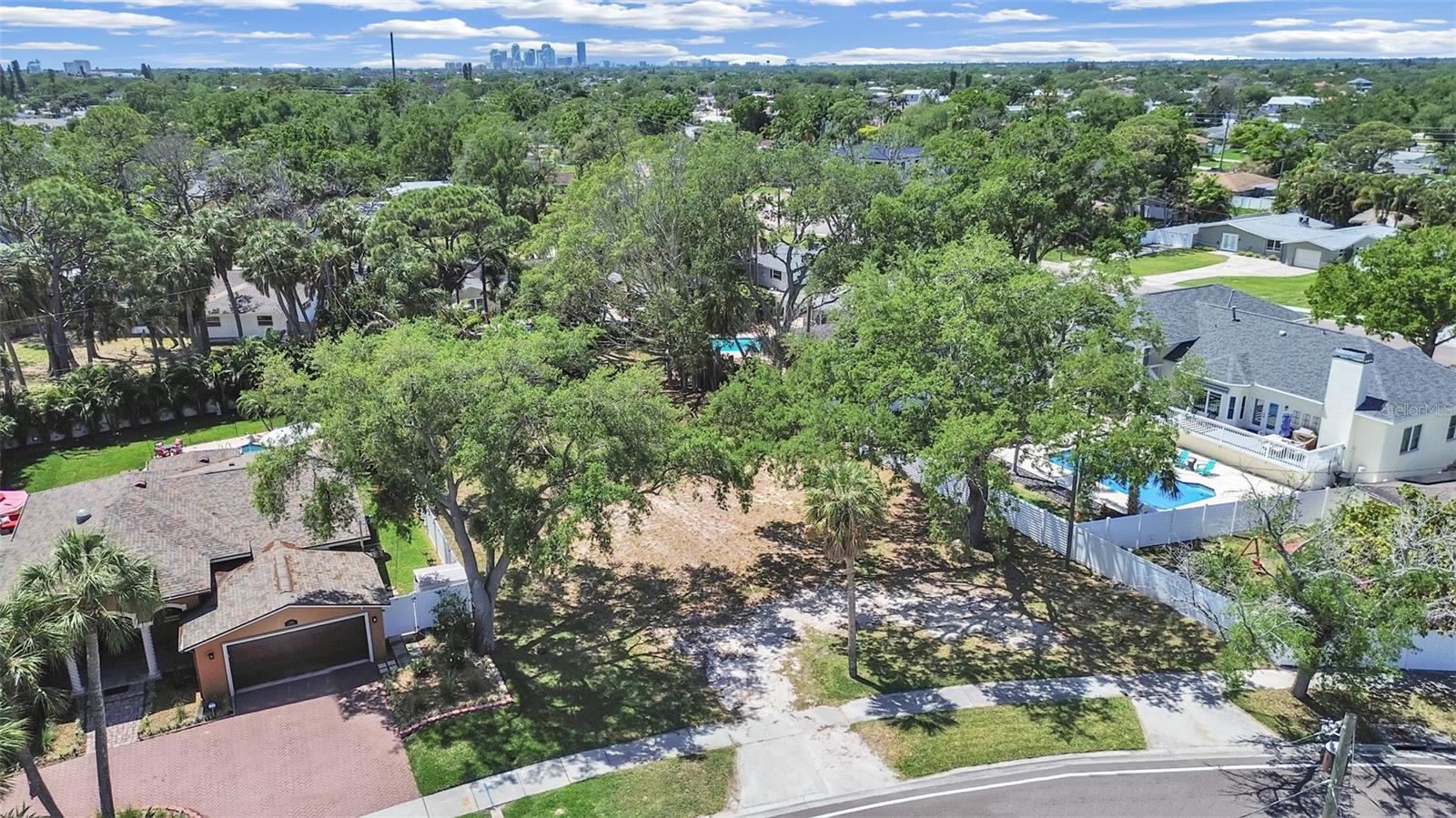 5438 Bayou Grande Blvd Ne Property Photo 10