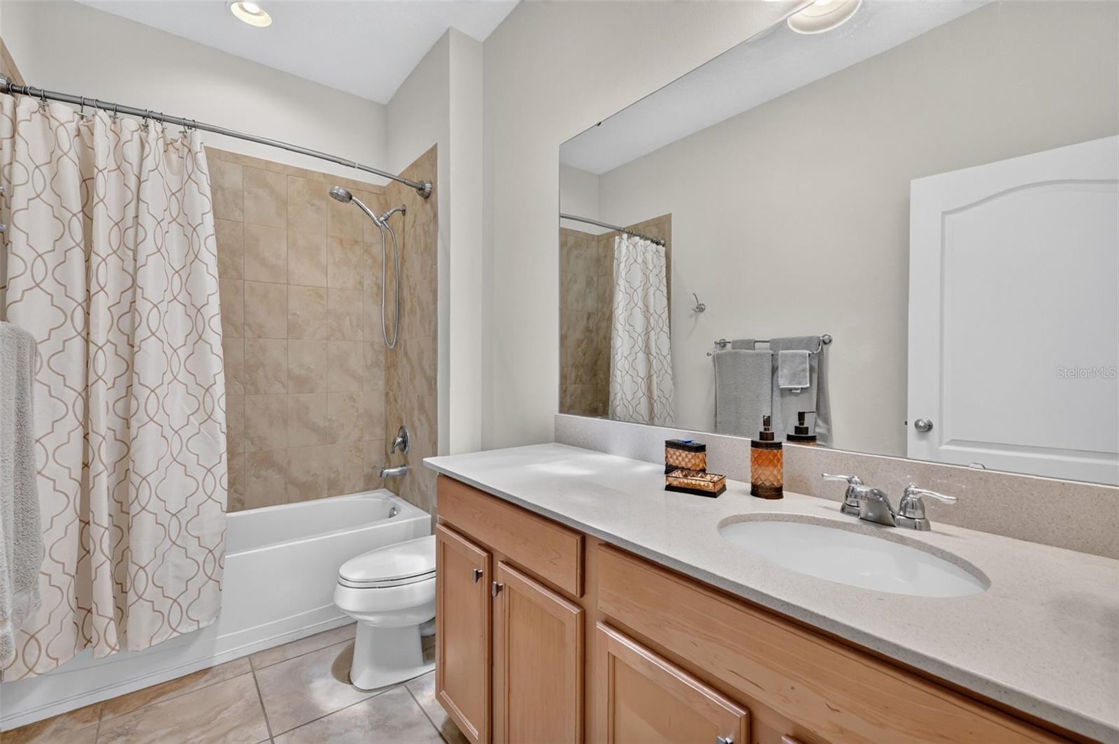 3115 Zander Dr Property Photo 24