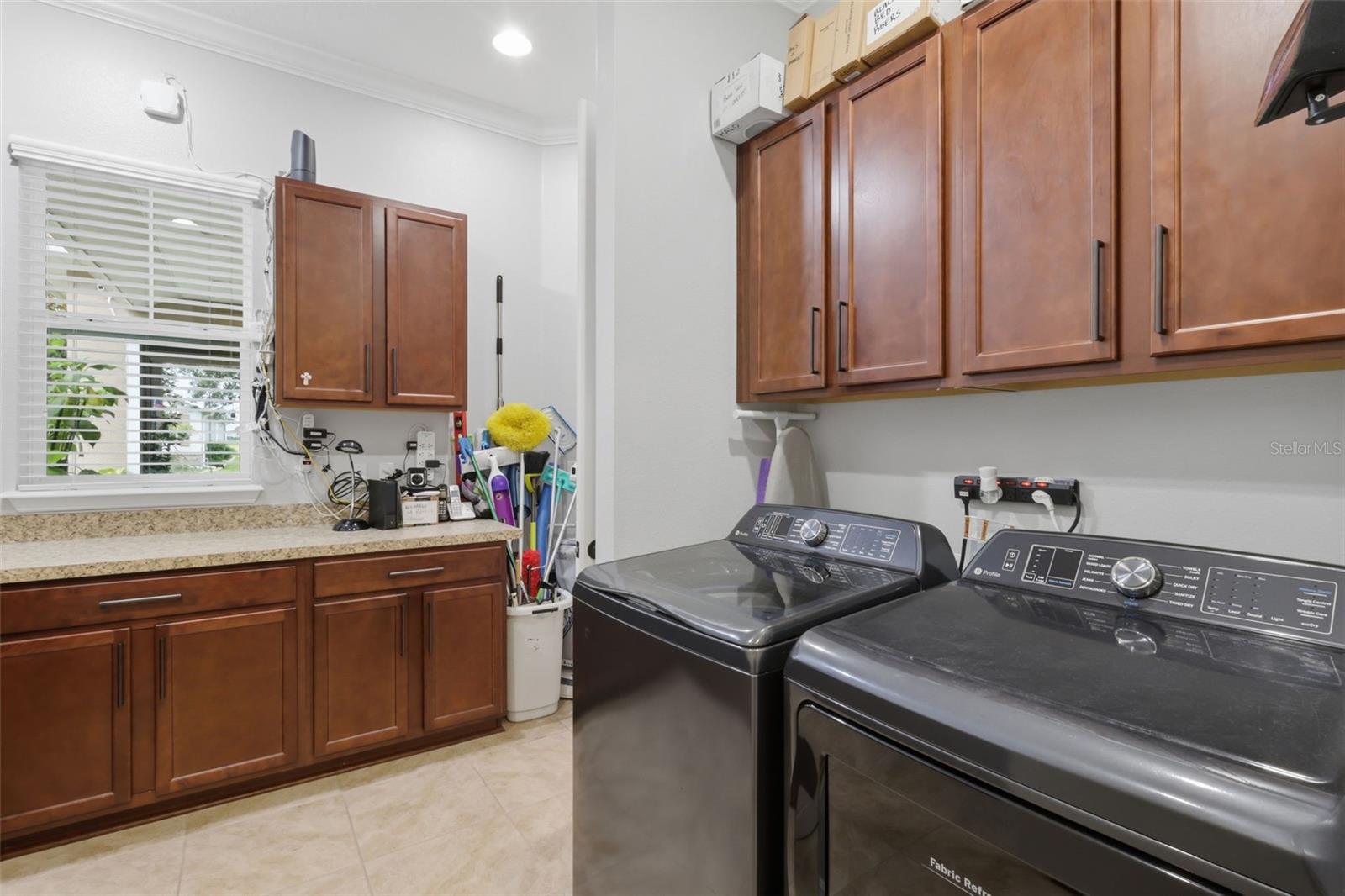 273 Silver Maple Rd Property Photo 18