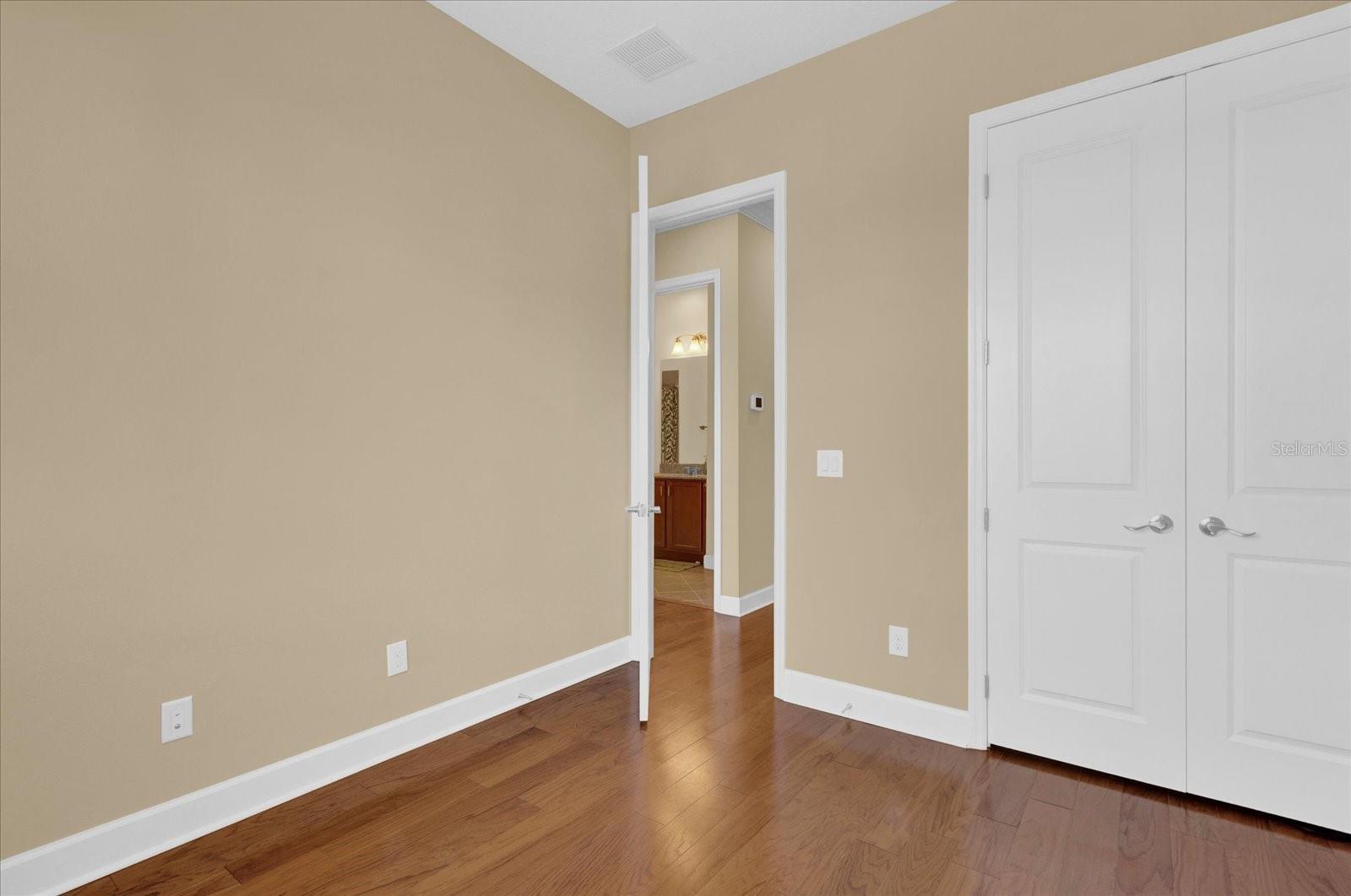 9219 Laureate Blvd Property Photo 15