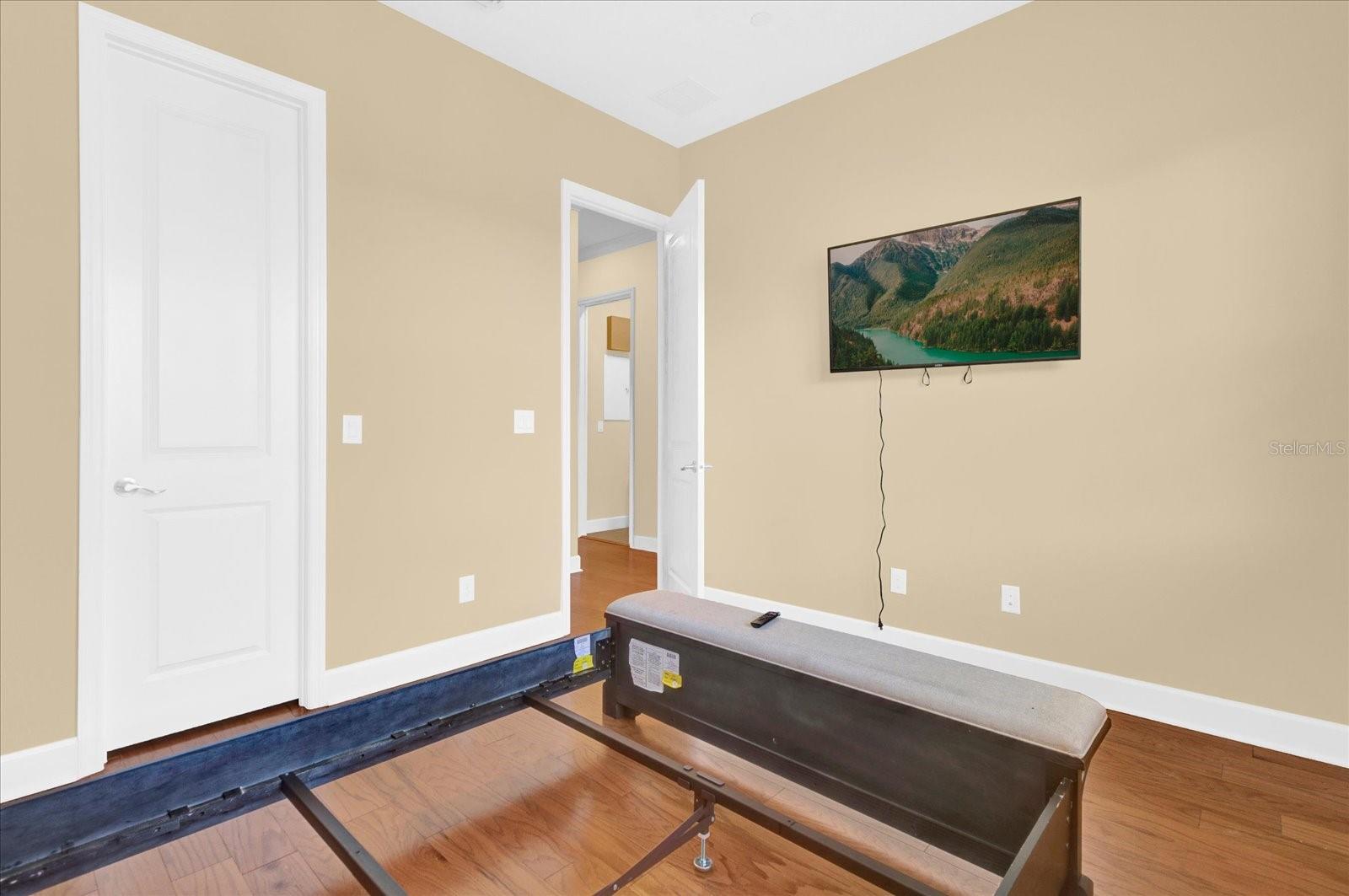 9219 Laureate Blvd Property Photo 18