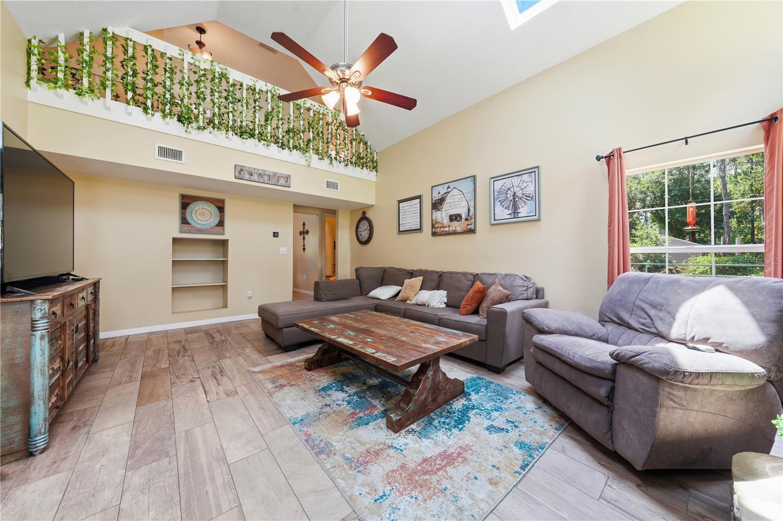 44131 Parkway Ln Property Photo 12