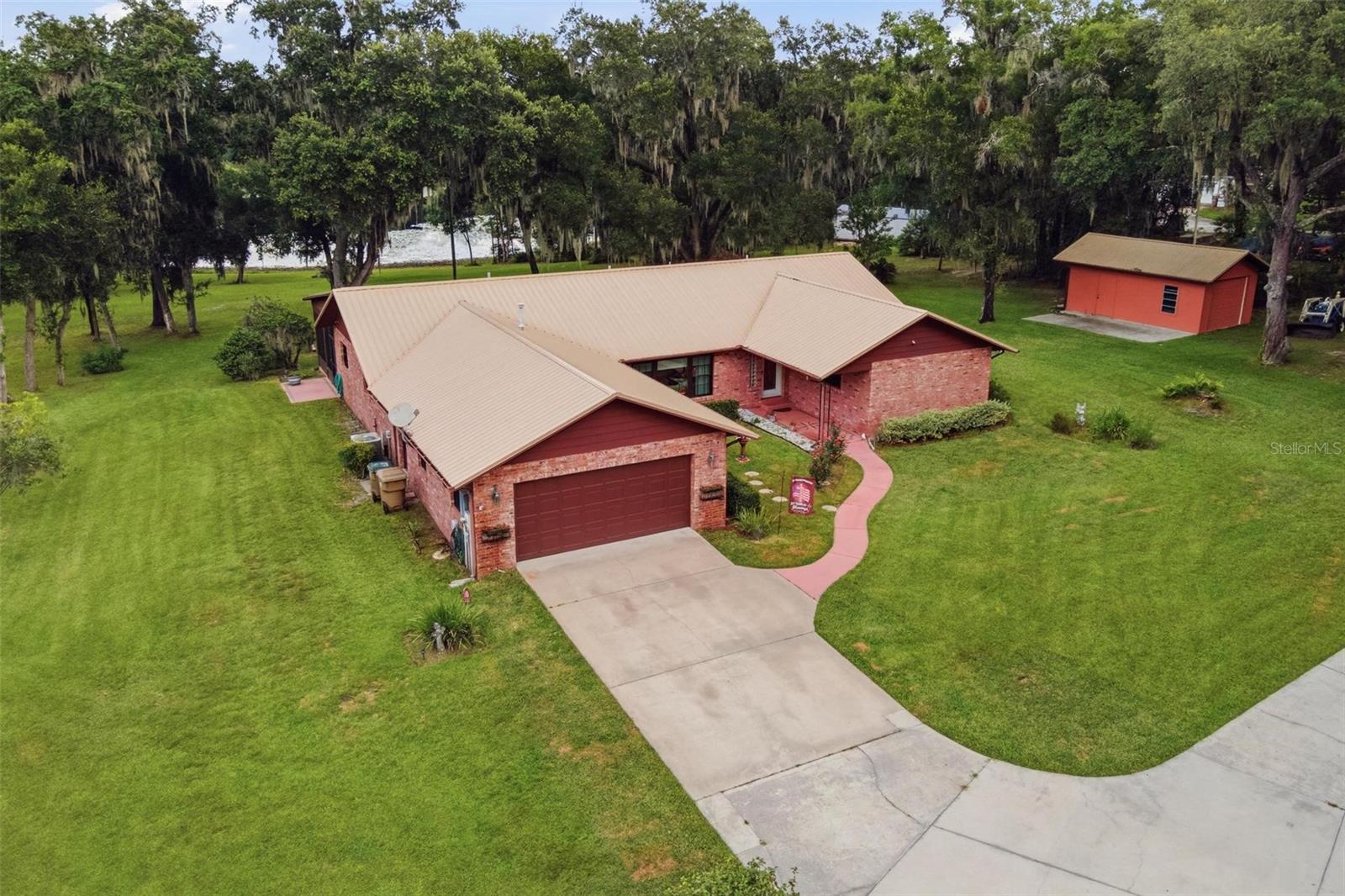 38700 LAKEVIEW DR