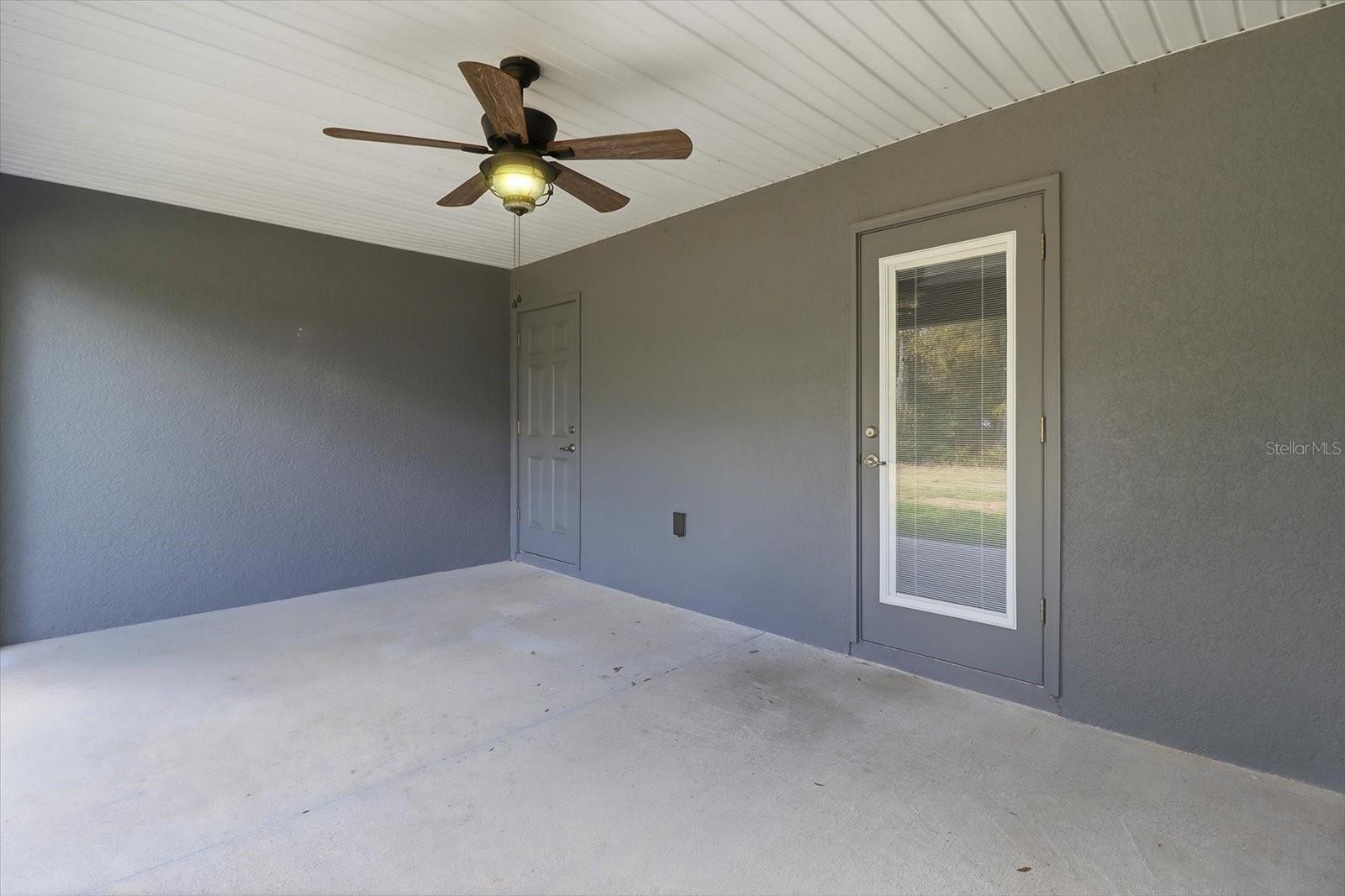 9143/9141 N Travis Dr Property Photo 34