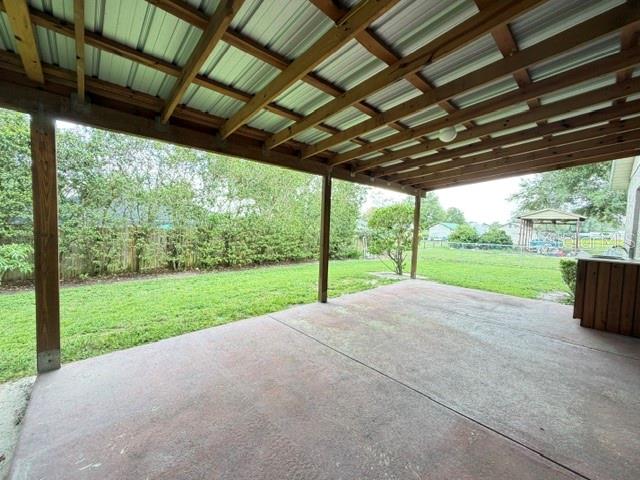 36022 Michigan Dr Property Photo 14