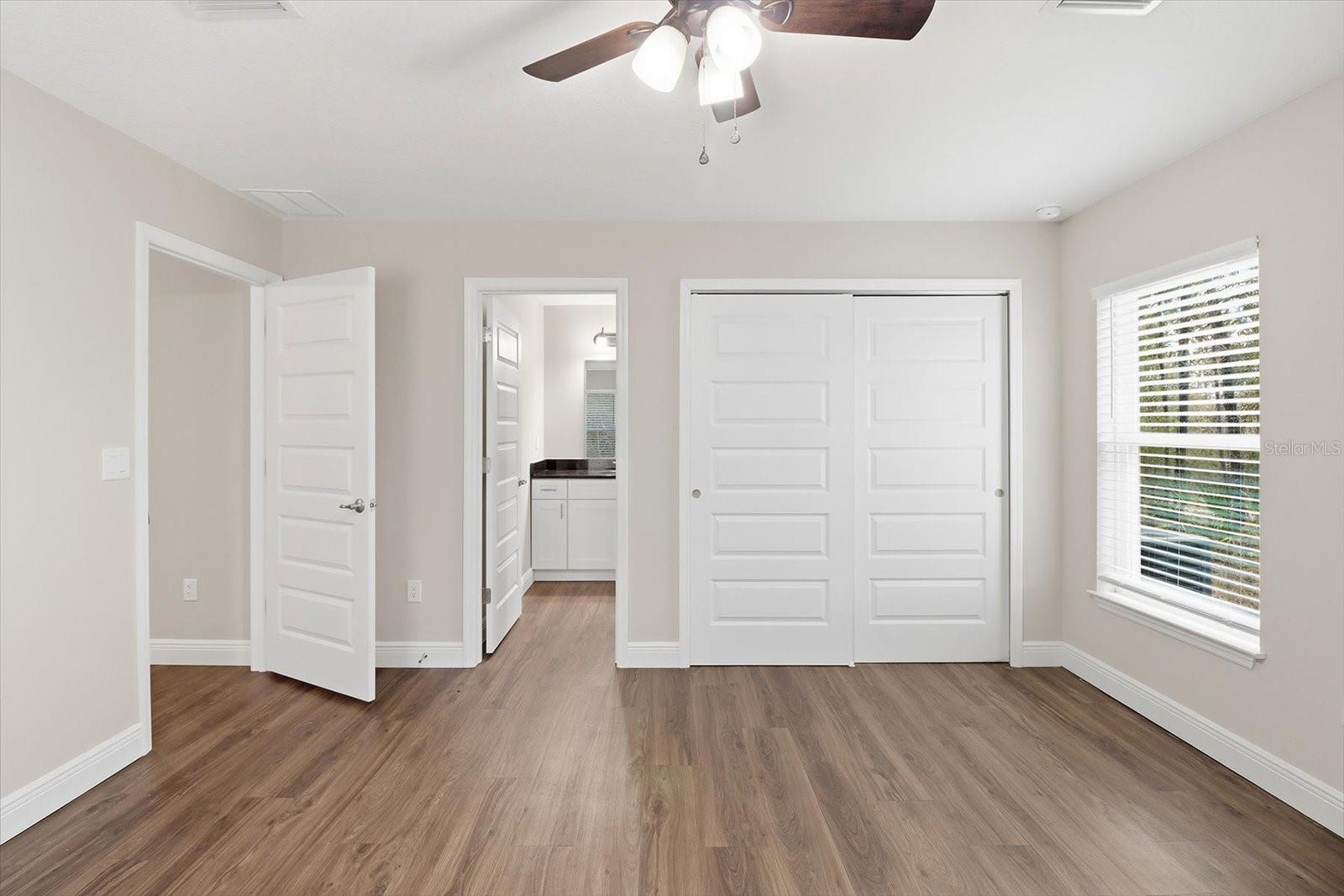 9144/9146 N Peachtree Way Property Photo 19