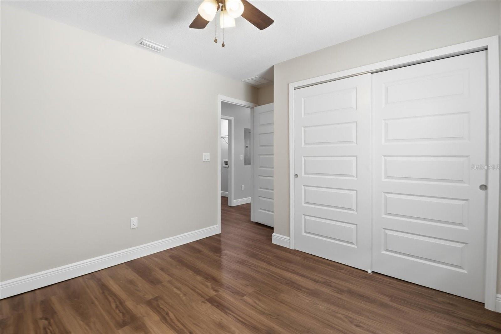 9144/9146 N Peachtree Way Property Photo 24