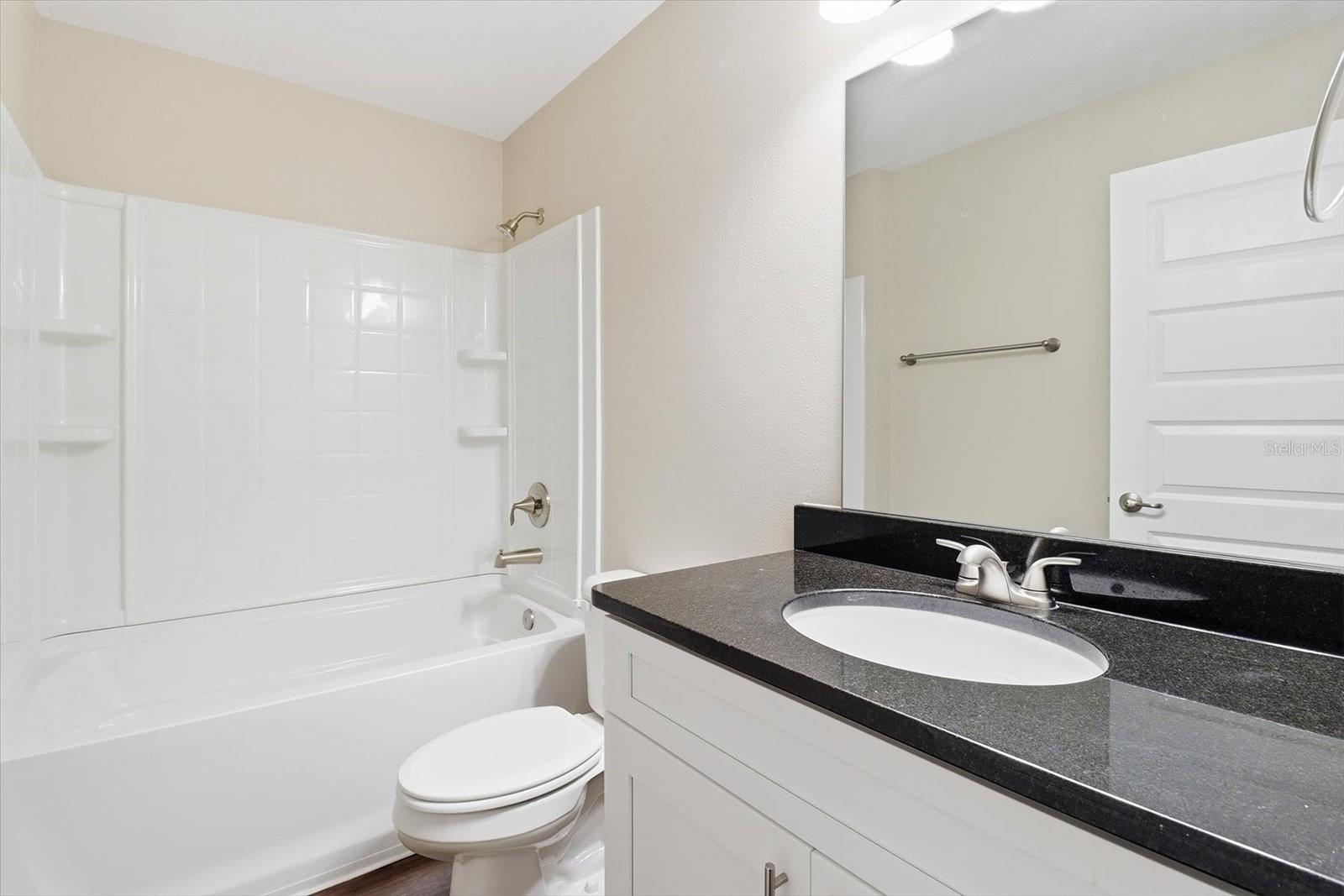 9144/9146 N Peachtree Way Property Photo 25