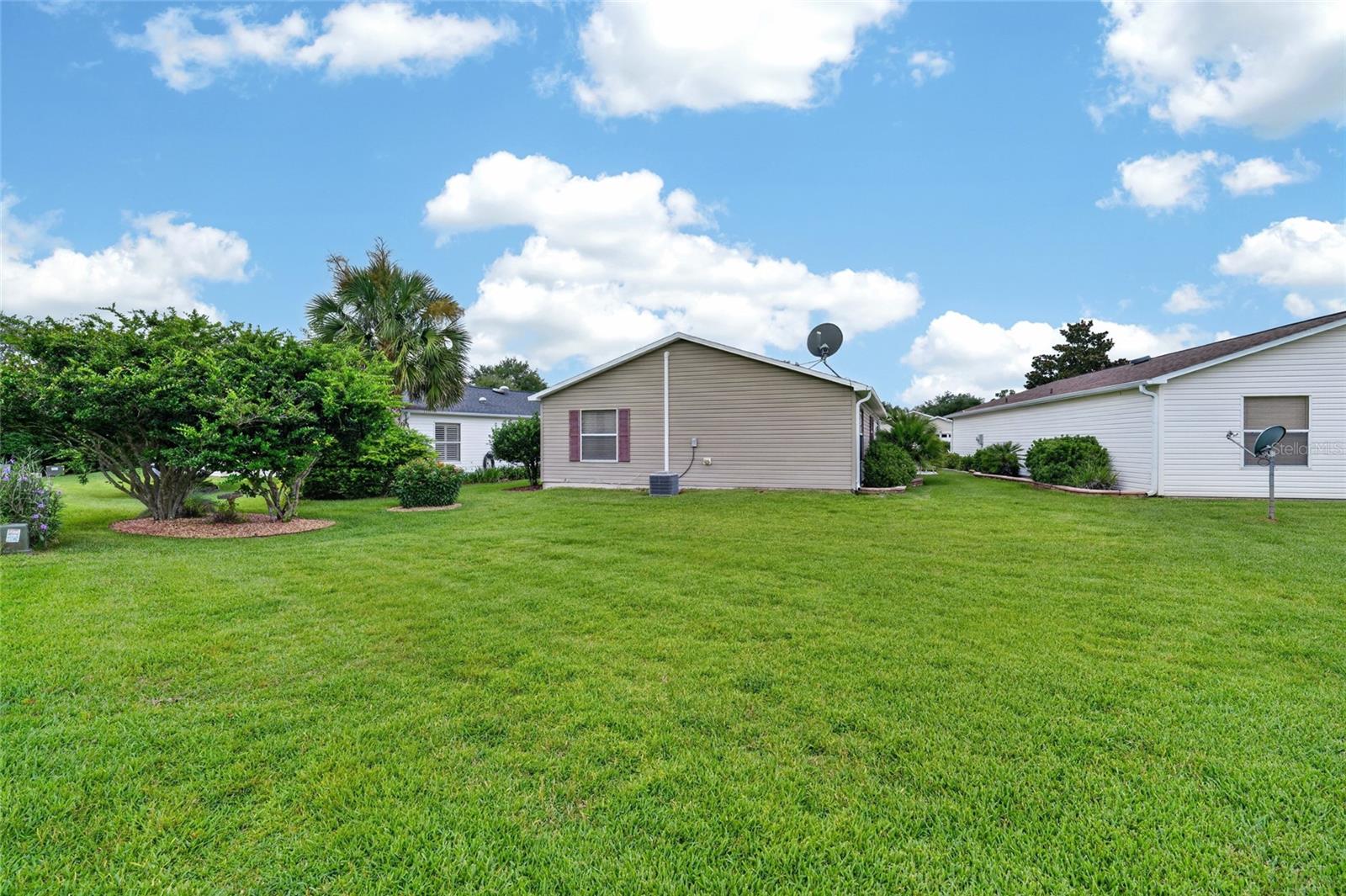 2673 Suffolk St Property Photo 4