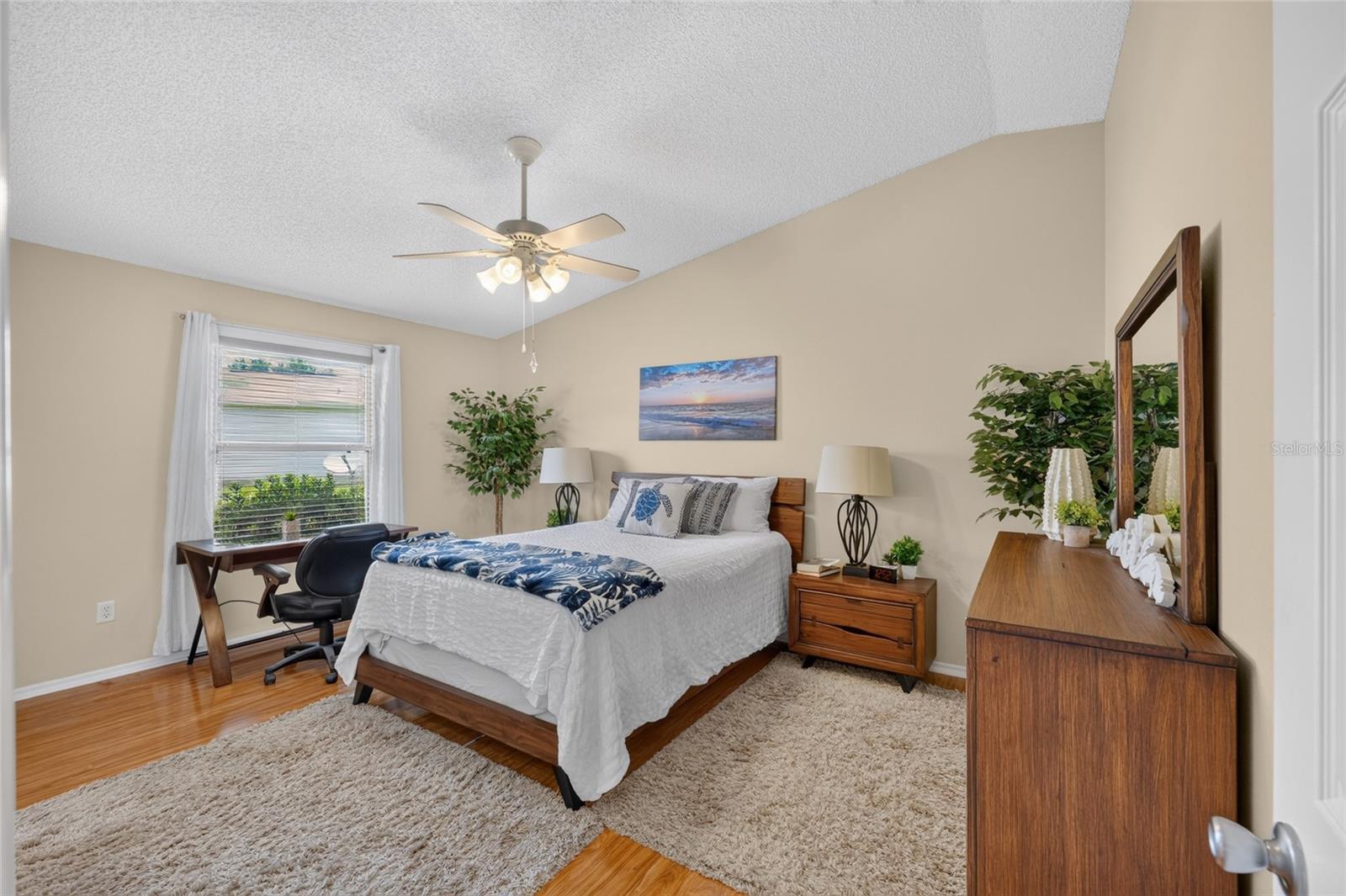 2673 Suffolk St Property Photo 12