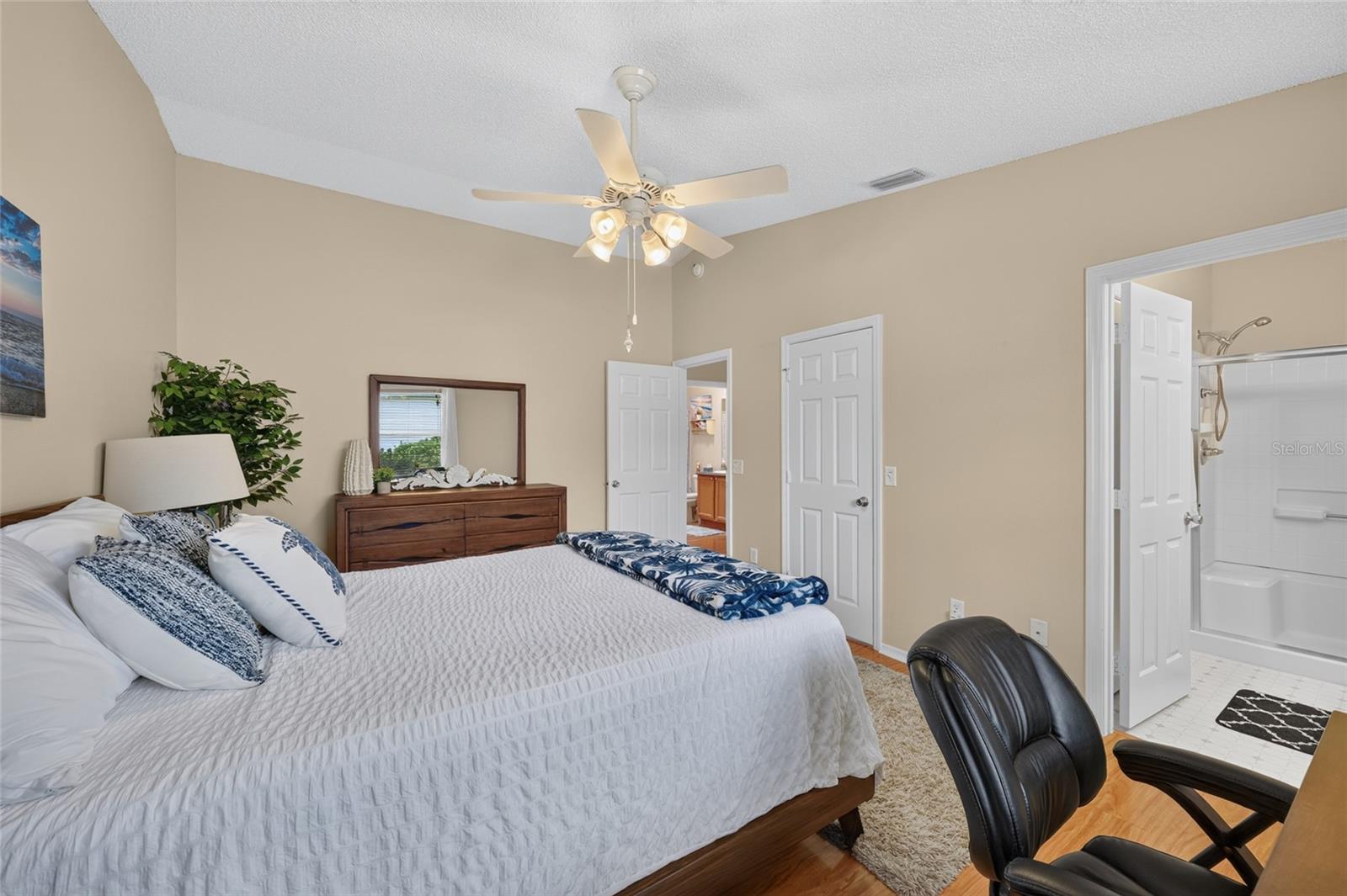 2673 Suffolk St Property Photo 13