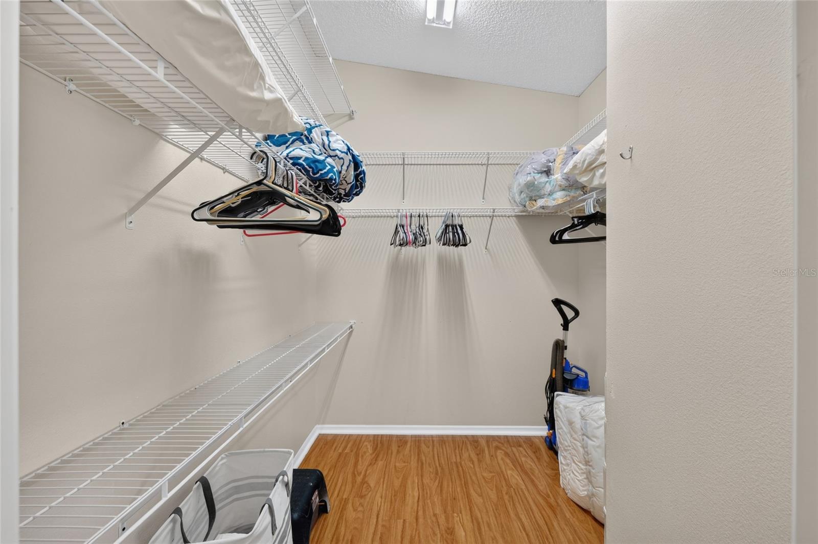 2673 Suffolk St Property Photo 14