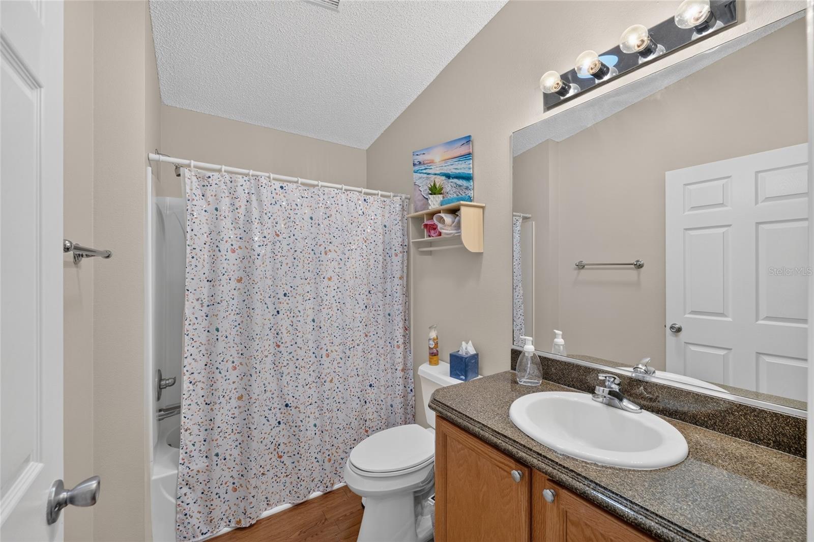 2673 Suffolk St Property Photo 19