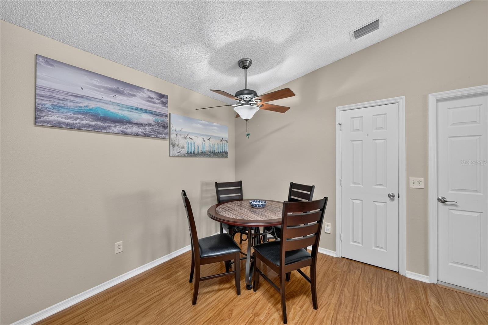 2673 Suffolk St Property Photo 27