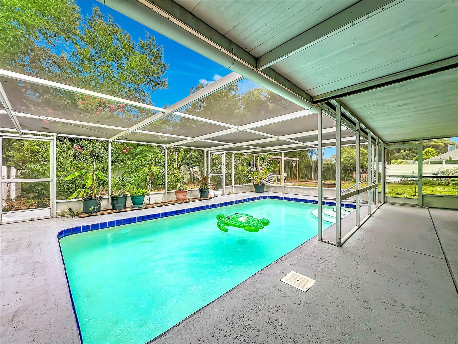 300 Pinecrest Rd Property Photo 4