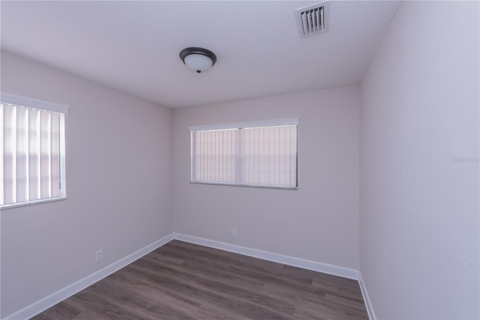 445 Walnut St Property Photo 15