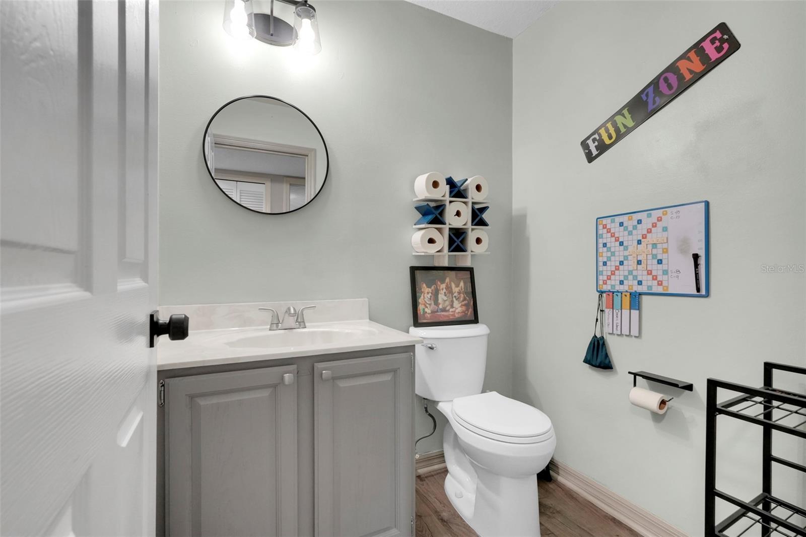 305 Forrest Crest Ct Property Photo 25