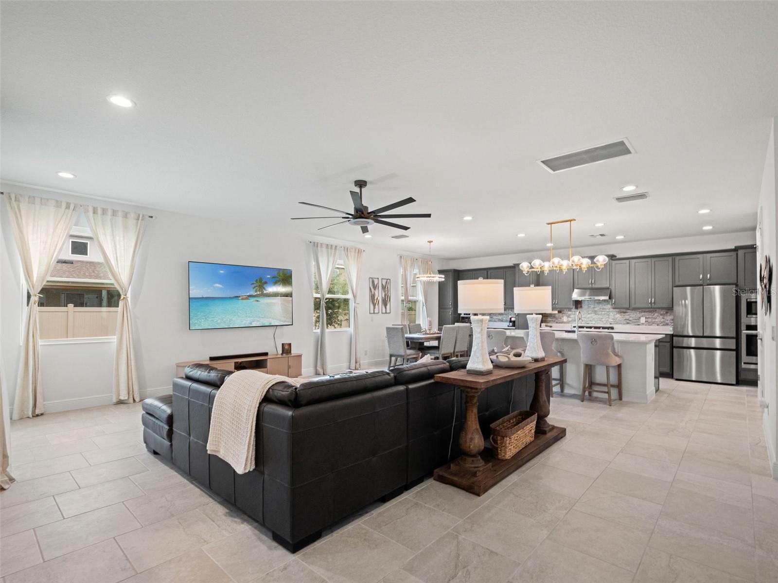 480 Switchgrass Loop Property Photo 8