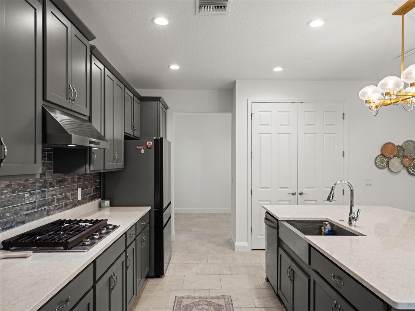 480 Switchgrass Loop Property Photo 14
