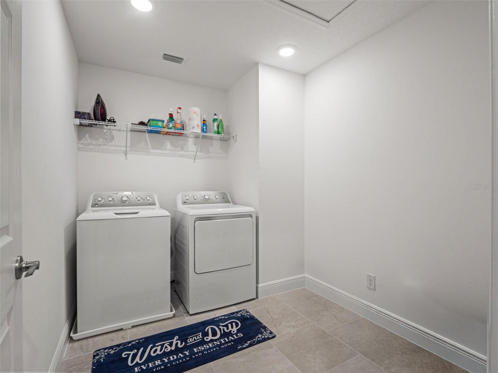 480 Switchgrass Loop Property Photo 42
