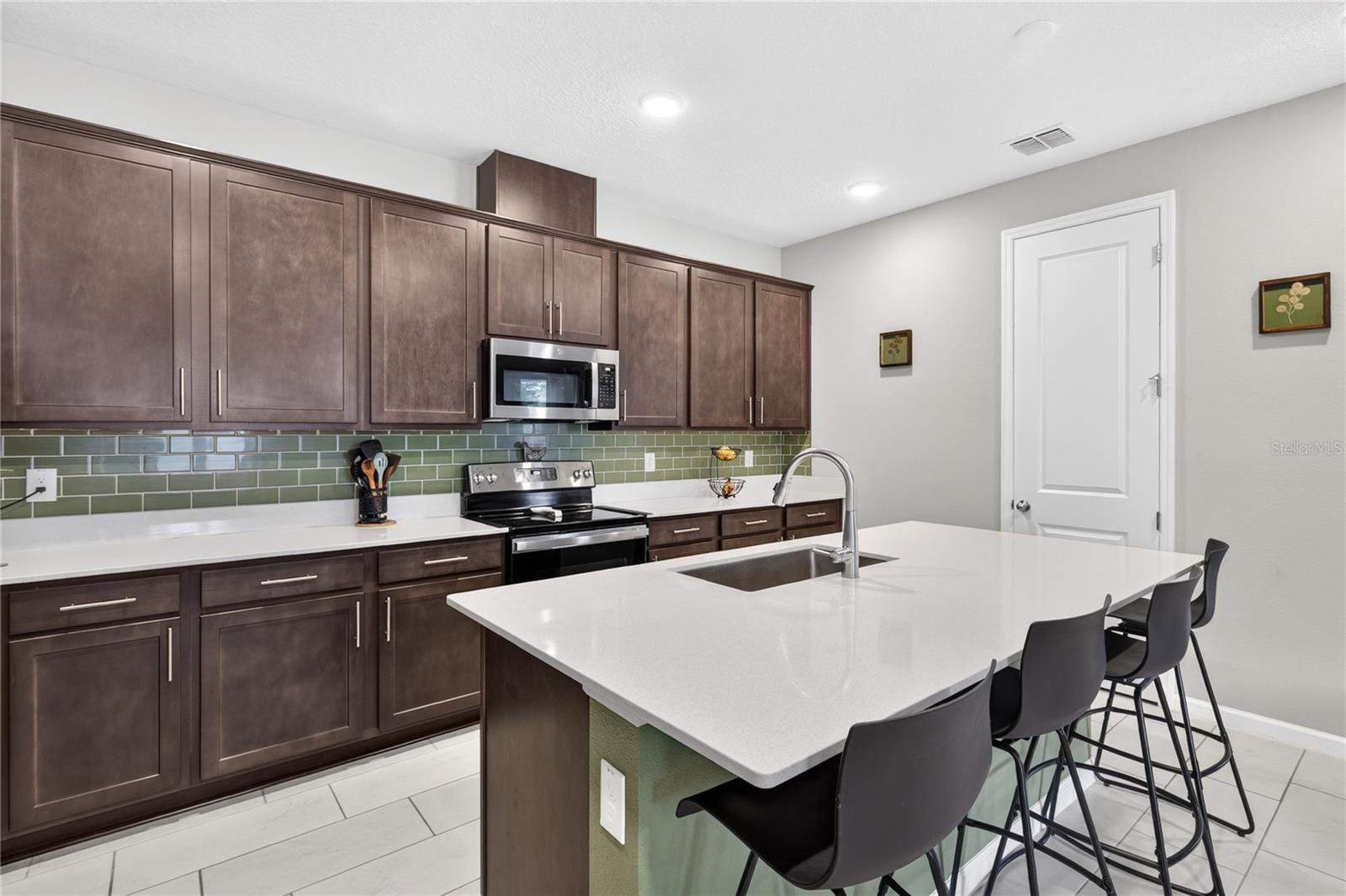 3625 Sublett Loop Property Photo 4