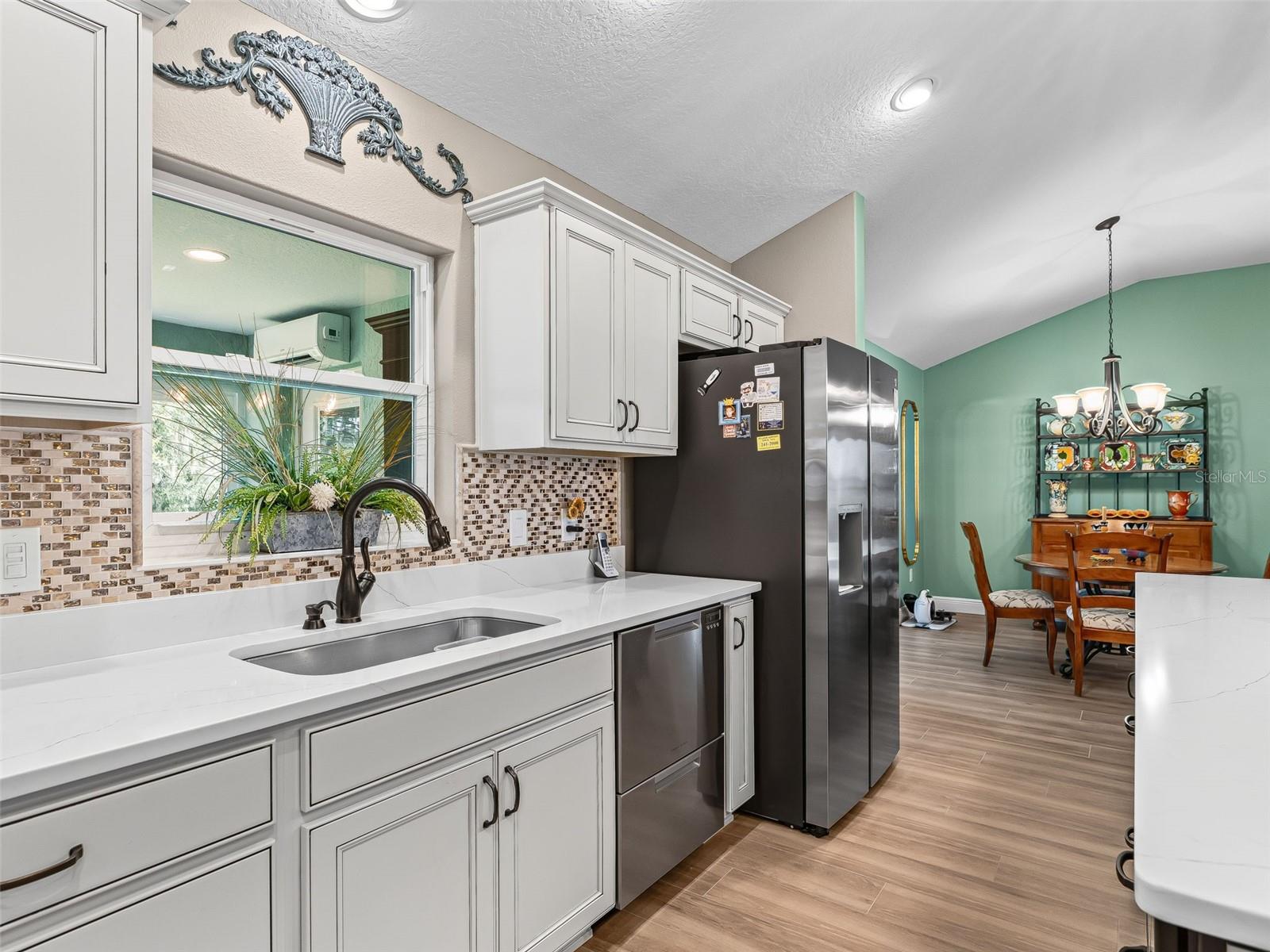 3286 Dzuro Dr Property Photo 17