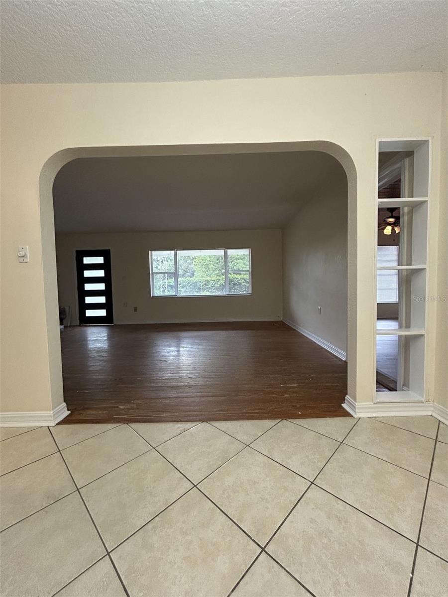 2899 E Crooked Lake Dr Property Photo 4