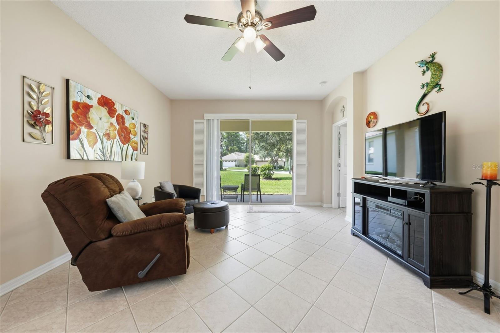 9076 Saint Andrews Way Property Photo 13