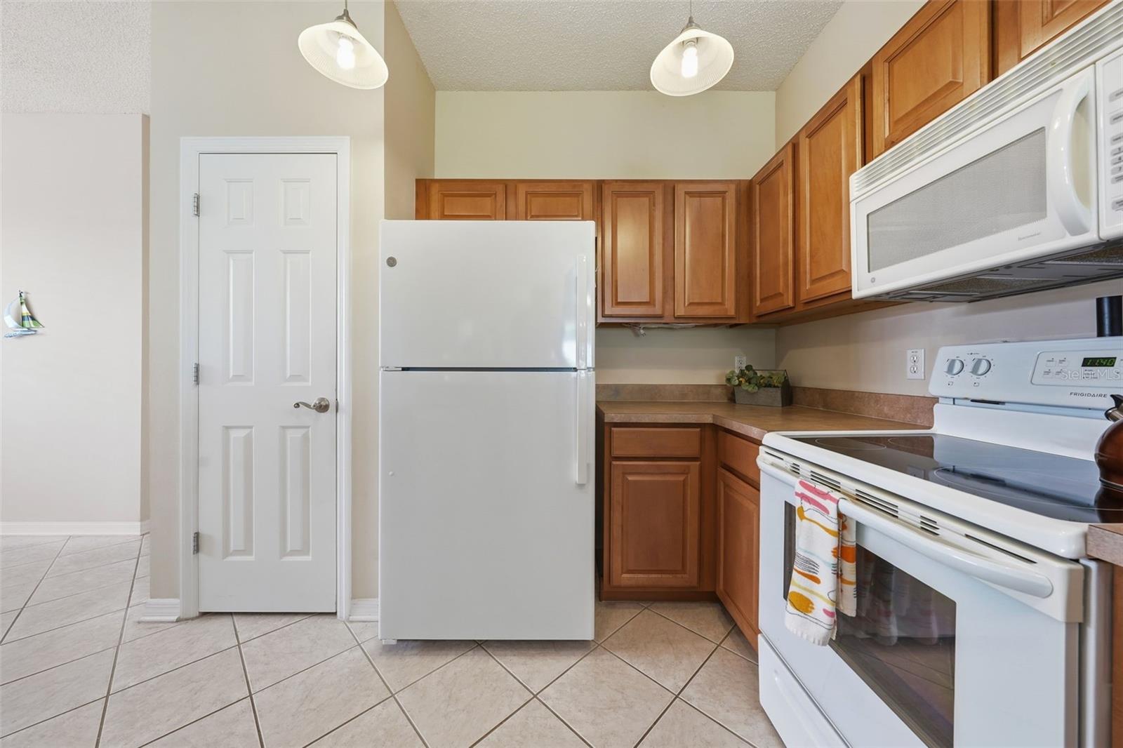 9076 Saint Andrews Way Property Photo 17