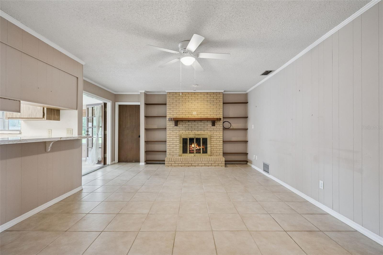 1452 Dingens Ave Property Photo 8