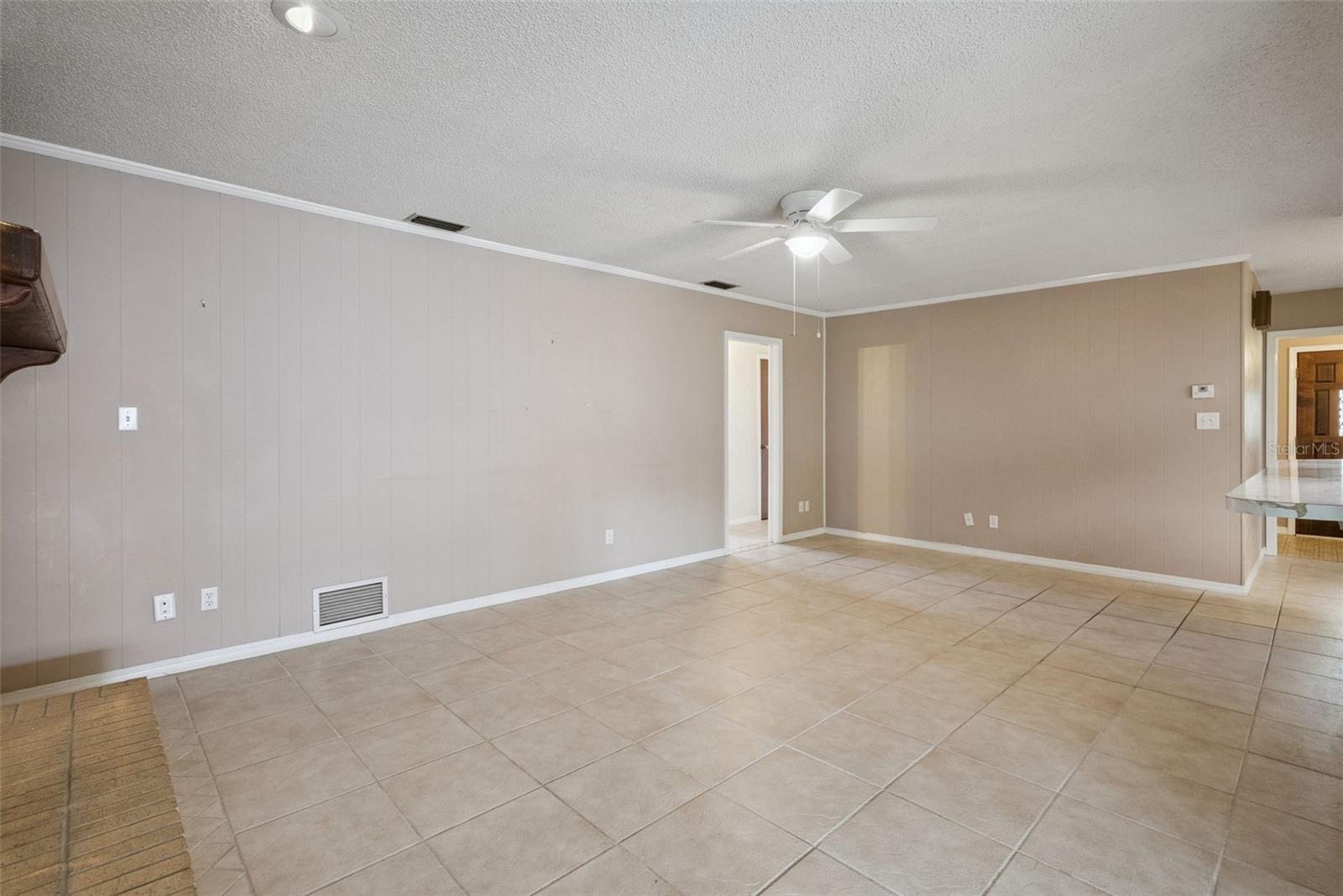 1452 Dingens Ave Property Photo 11